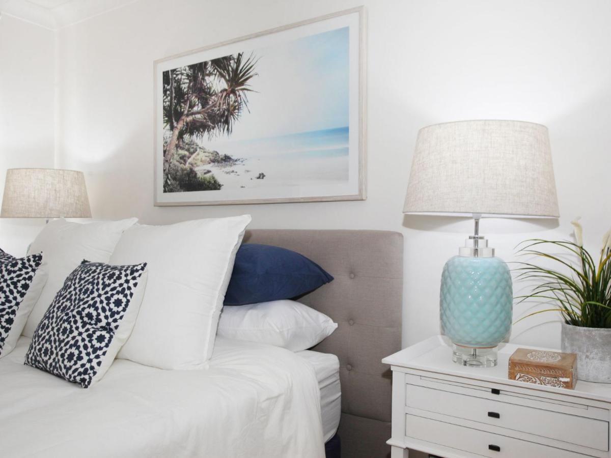 Windmill 4 Two Bedroom Beachside Apartment On Parkyn Parade Mooloolaba Exterior photo