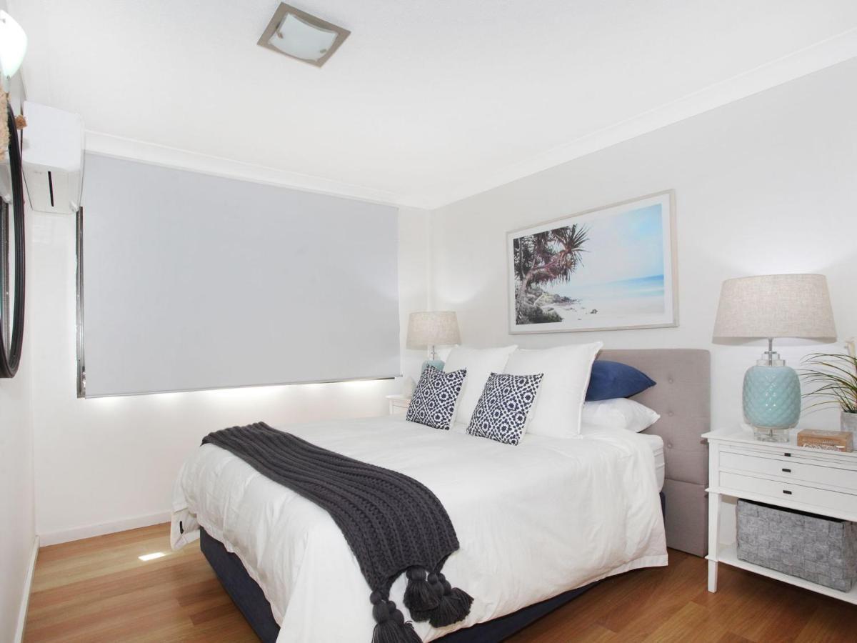 Windmill 4 Two Bedroom Beachside Apartment On Parkyn Parade Mooloolaba Exterior photo